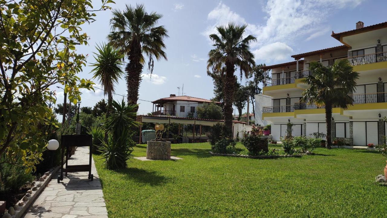 Villa Christina Sea Side A Hanioti Eksteriør billede