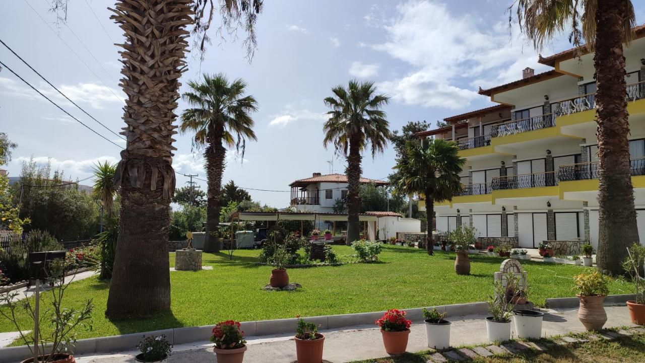 Villa Christina Sea Side A Hanioti Eksteriør billede